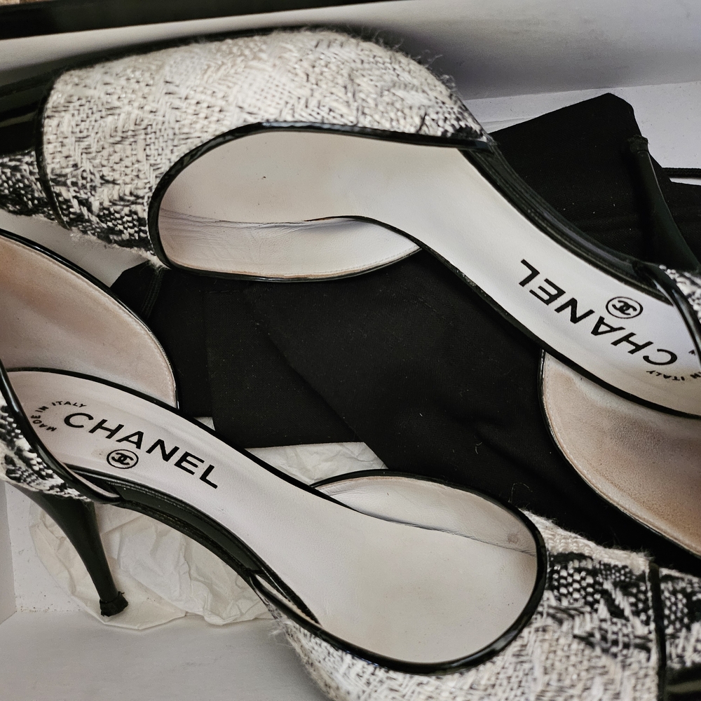 Chanel Women's Black and White Heels